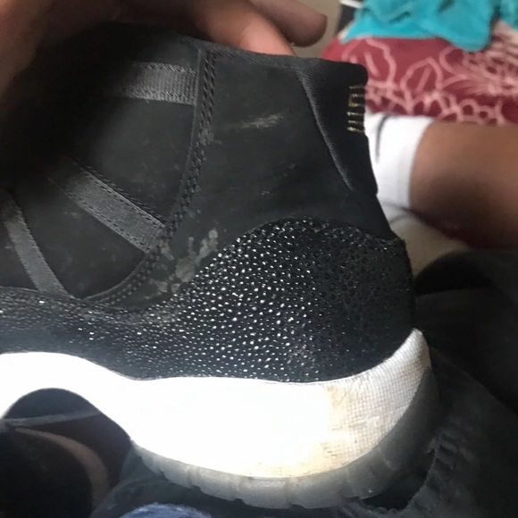 Jordan 11 - Picture 2 of 5